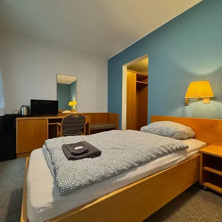 Hotel Ar Airport Ruesselheim 3*