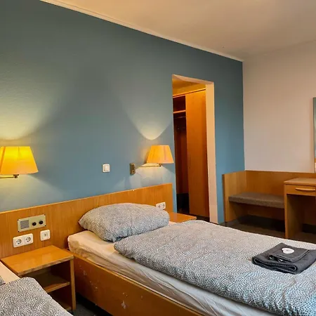 Ar Airport Ruesselheim 3*