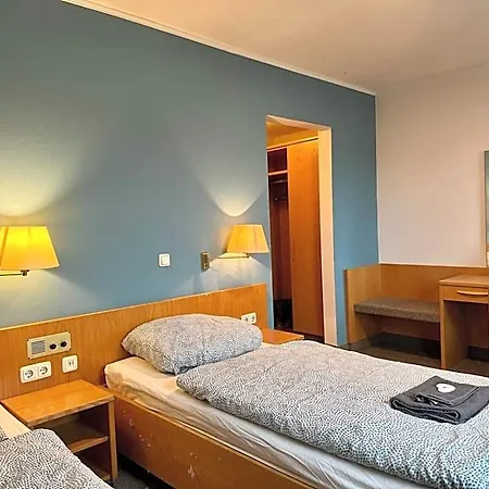 Ar Airport 3* روزلسهايم